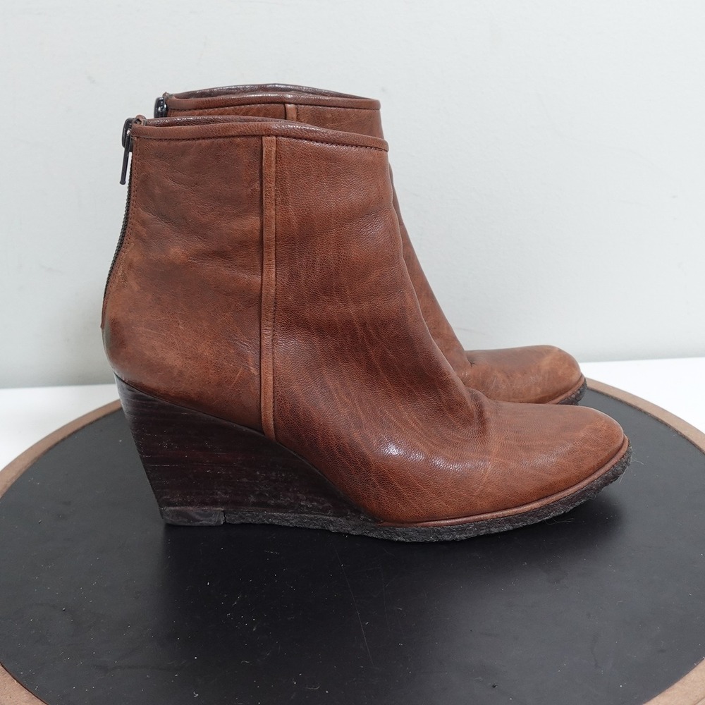Stuart Weitzman Wedge‎ Ankle Boot Women Size 7 Leather Cognac Brown Classic